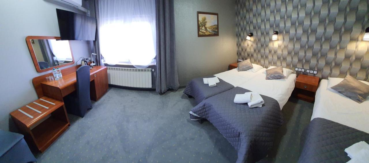 Hotel Bursztynowy Jozefow na Wisla المظهر الخارجي الصورة