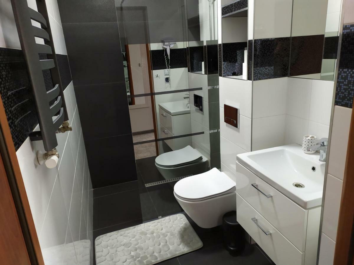 Hotel Bursztynowy Jozefow na Wisla المظهر الخارجي الصورة
