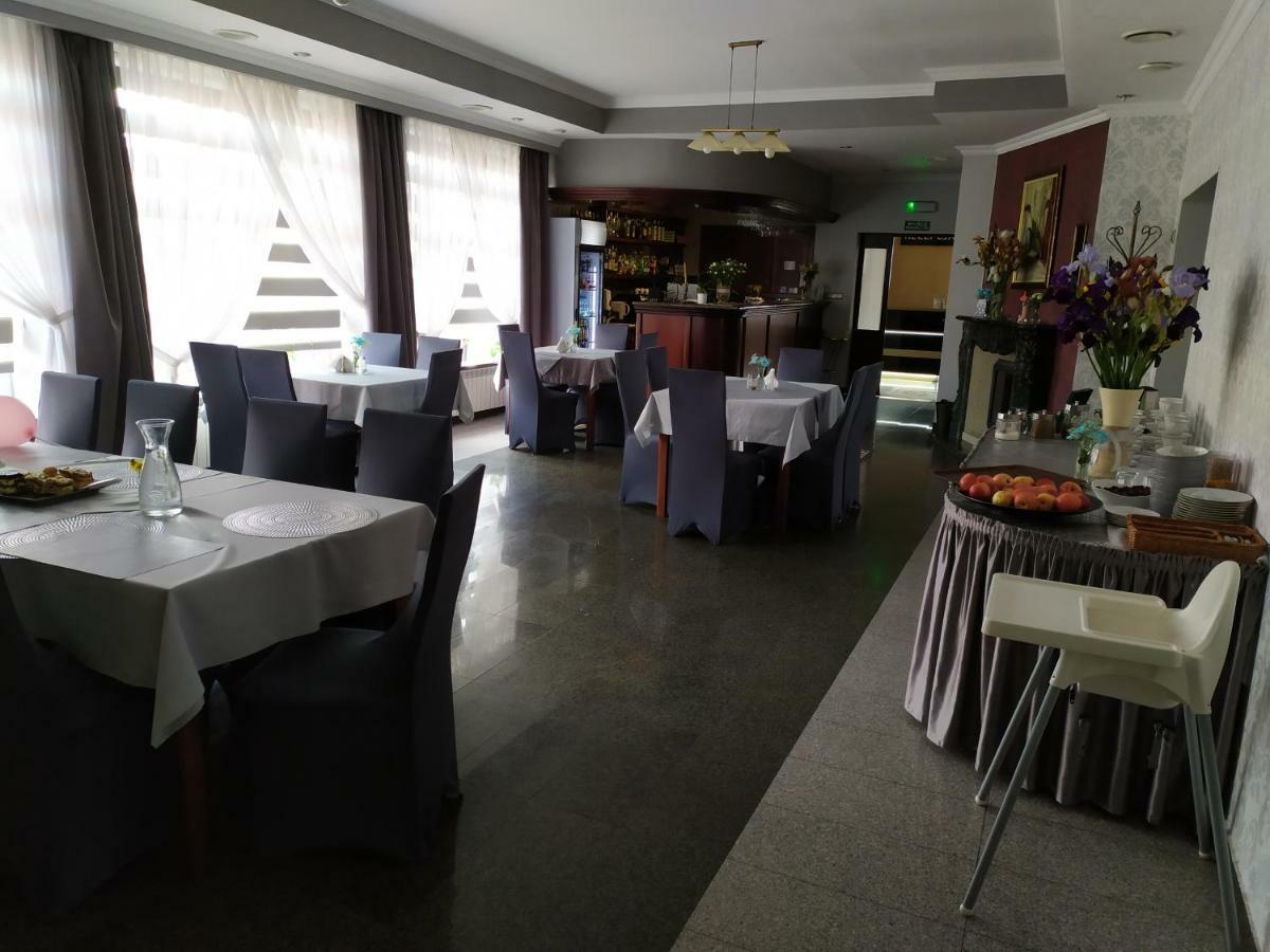 Hotel Bursztynowy Jozefow na Wisla المظهر الخارجي الصورة