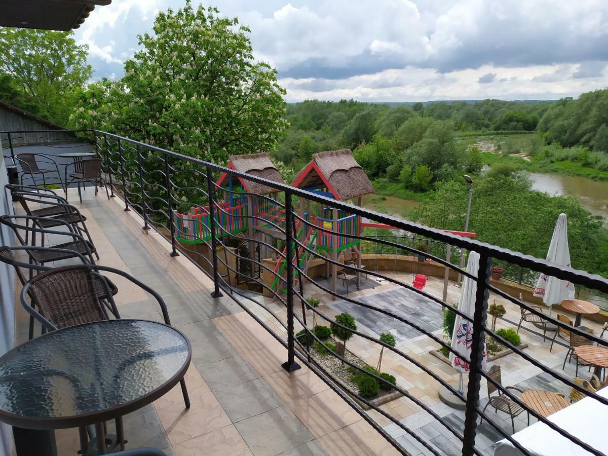 Hotel Bursztynowy Jozefow na Wisla المظهر الخارجي الصورة