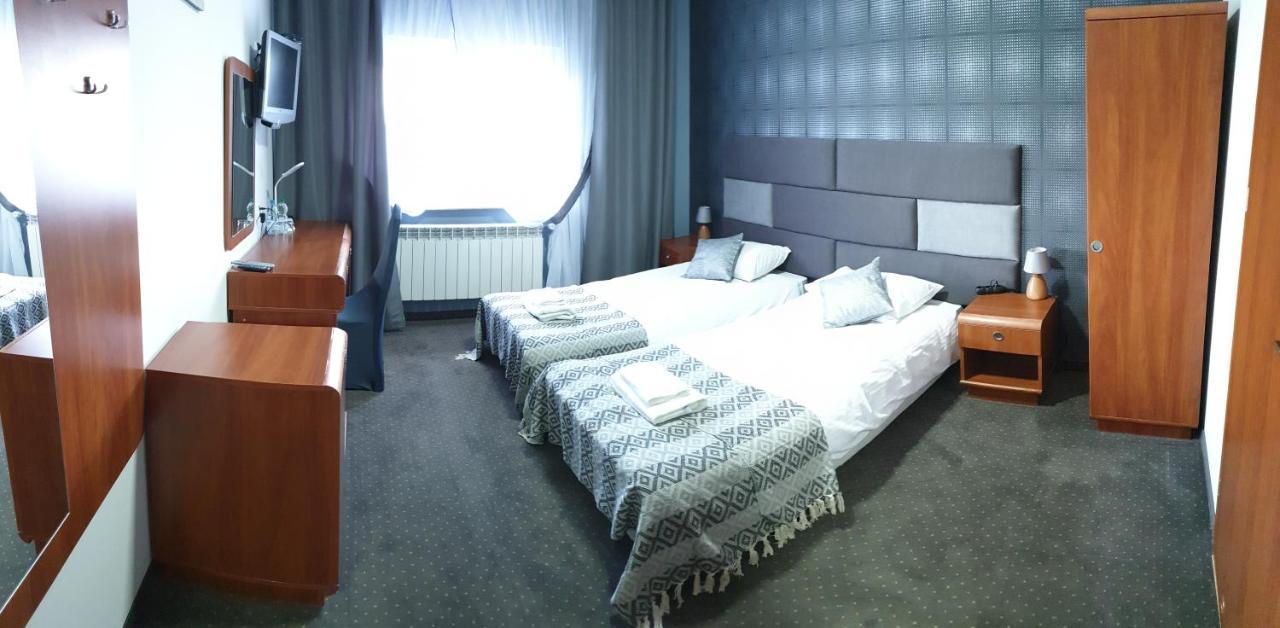 Hotel Bursztynowy Jozefow na Wisla المظهر الخارجي الصورة