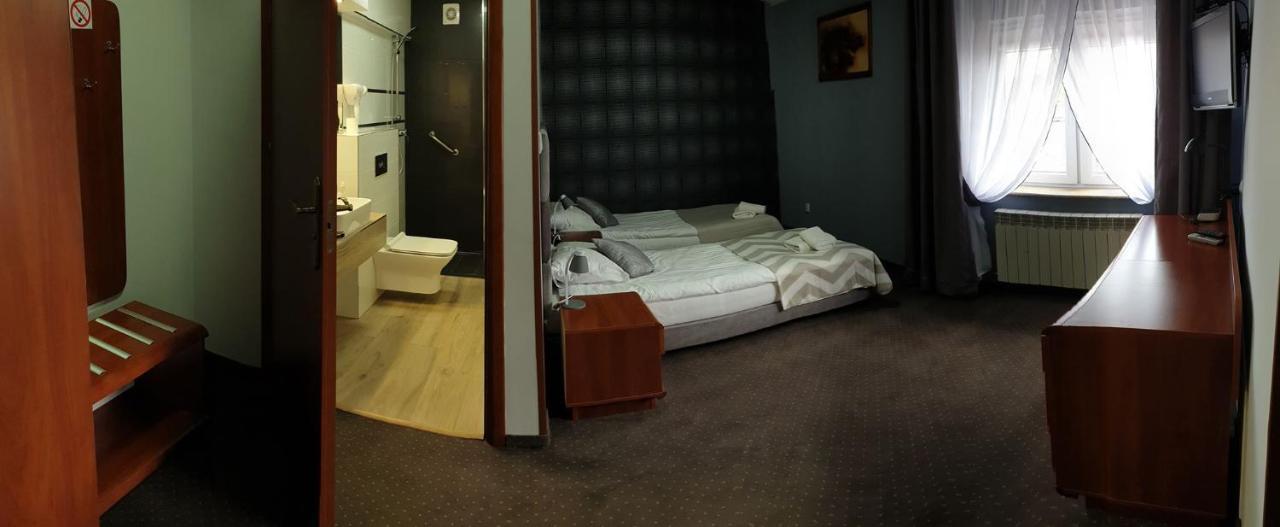 Hotel Bursztynowy Jozefow na Wisla المظهر الخارجي الصورة